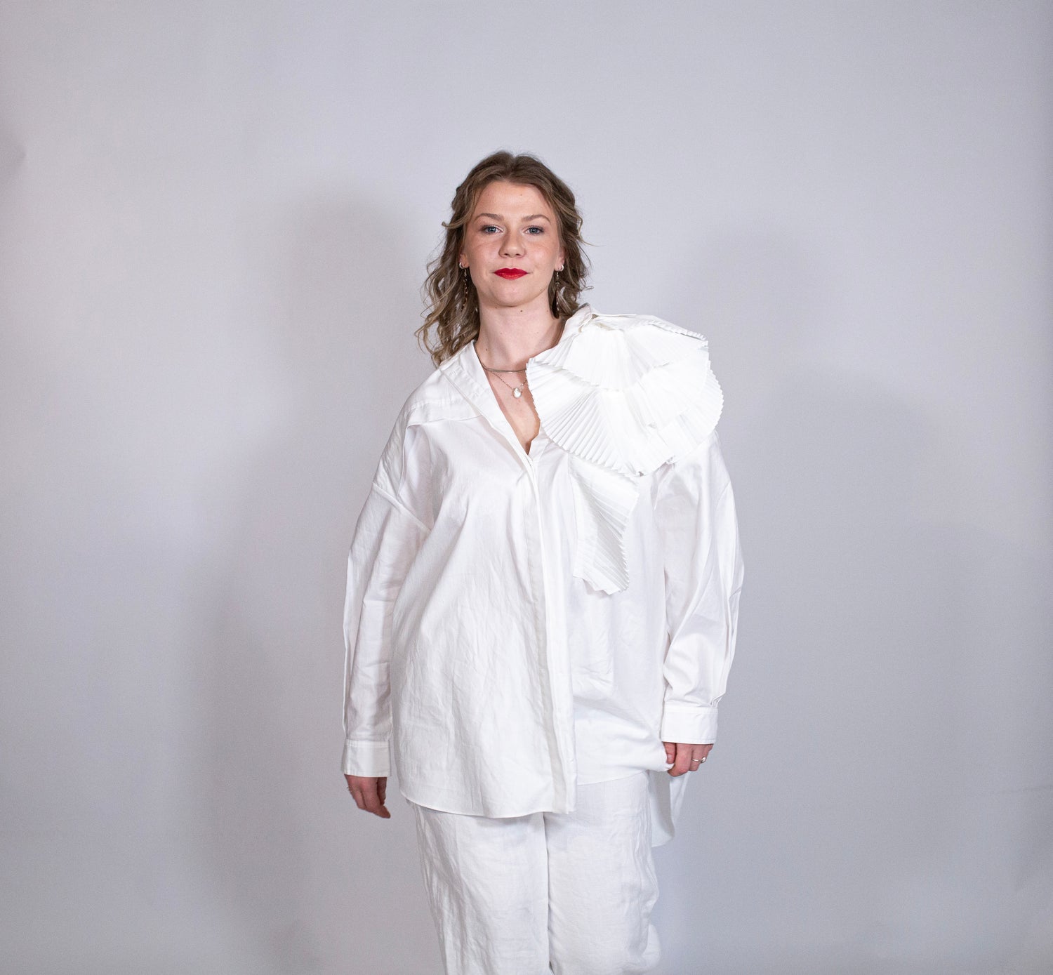 High-fashion dress rental for events
